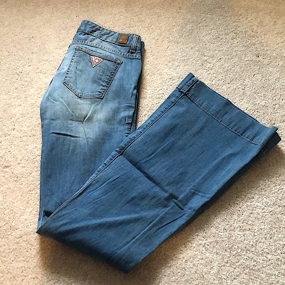 Guess Bellbottom Jeans